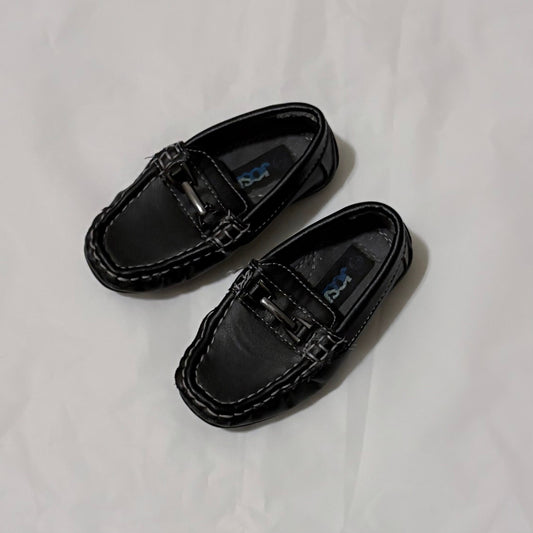 Josmo adorable black shoes with rubber soles black, great for a wedding! Size 5 5 (Toddler)