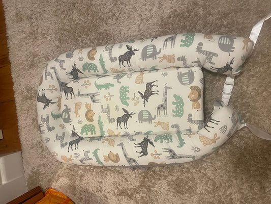 Infant adjustable lounger Adjustable infant lounger with cover Potty and Diapering