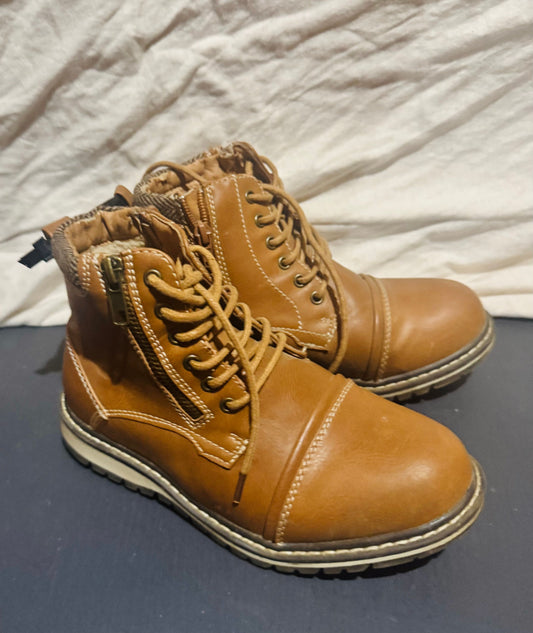 Zip Up Boots, never worn Zip Up Boots, never worn 1 (Big Kid)