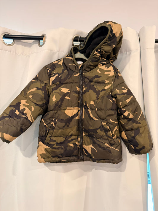 Old Navy Camo print winter jacket 3T