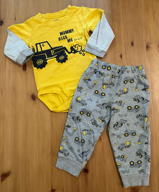 2pc 18m Carters Construction Outfit-Mommy Digs Me Yellow LS "Layered" Onesie, Gray Pants w/ Trucks, Diggers, etc. 18 Months