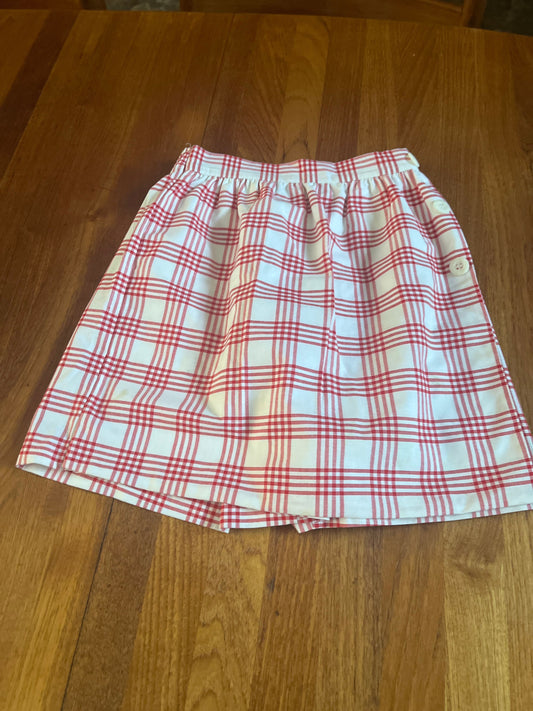 FAST FRIENDS size 10 Red and white plaid skort 10