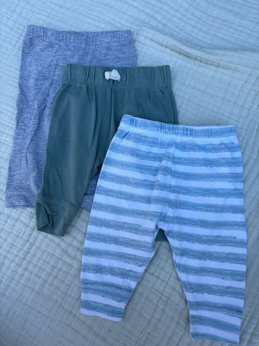 Carters cloud island Mixed pants 0-3 months 3 Months