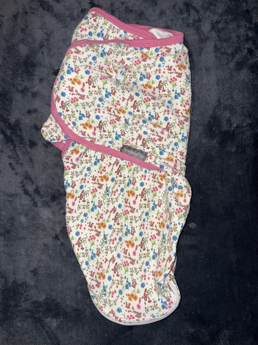 SwaddleMe Sm/Md Floral Velcro Swaddle with Zipper at the Bottom 3 Months