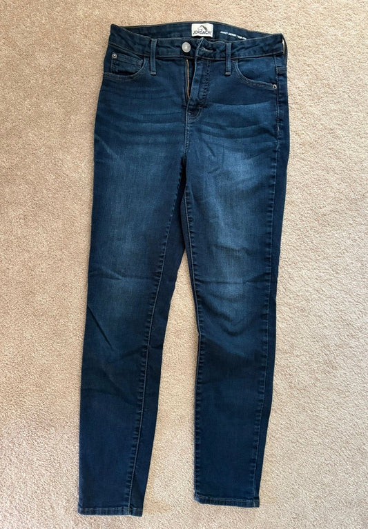 Jordache, 6, Women's curvy skinny high rise jeans dark blue wash, zipper closure, pockets, like new Women's 6