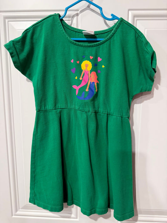 Hanna Andersson girls size 4 dress Green with mermaids 4T/4