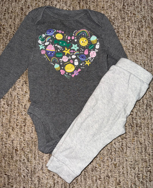 Old Navy gray candy onesie and pants set 6-12m Old Navy gray candy onesie and pants set 6-12m 6 Months