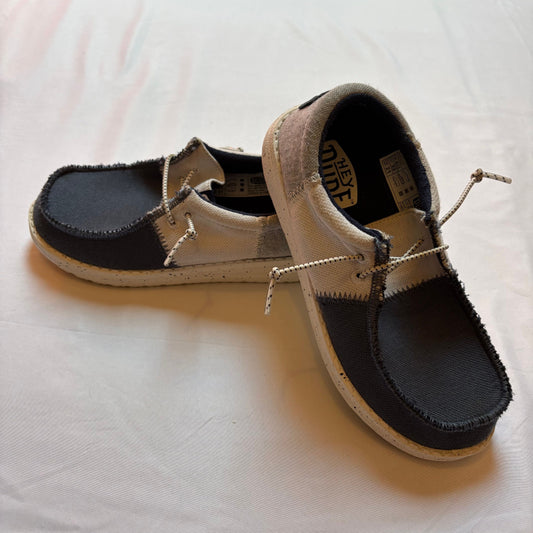 Hey Dude boys shoes blue cream gray canvas great condition 1 (Big Kid)