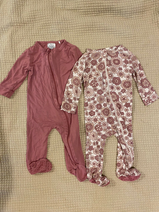 Tres Beau et Belle Spandex/cotton footed onesie set 6 Months