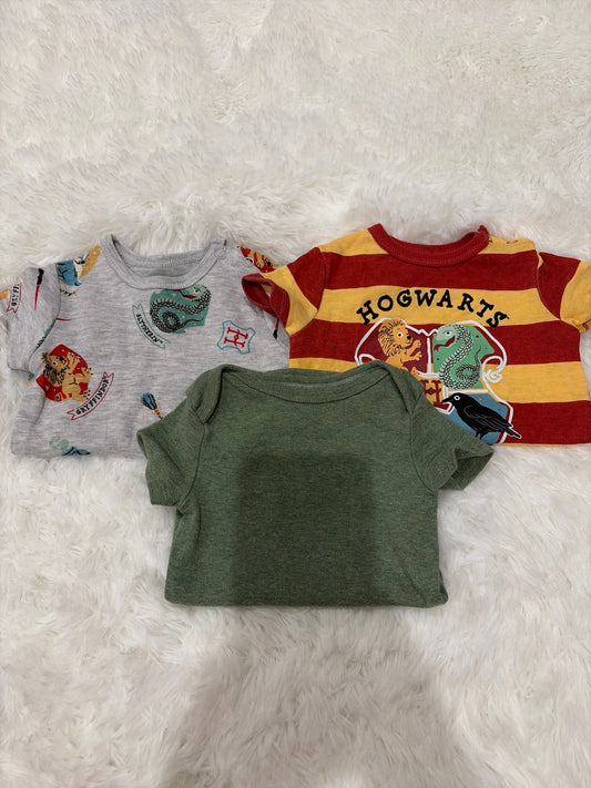 Harry Potter and Cloud Island 0-3 Month Onesies 3 pk, Short Sleeve, Harry Potter and Green Plain Newborn