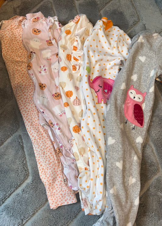 Carter's, Chickpea, Old Navy, Musli 5 Long sleeve onesies 9 Months
