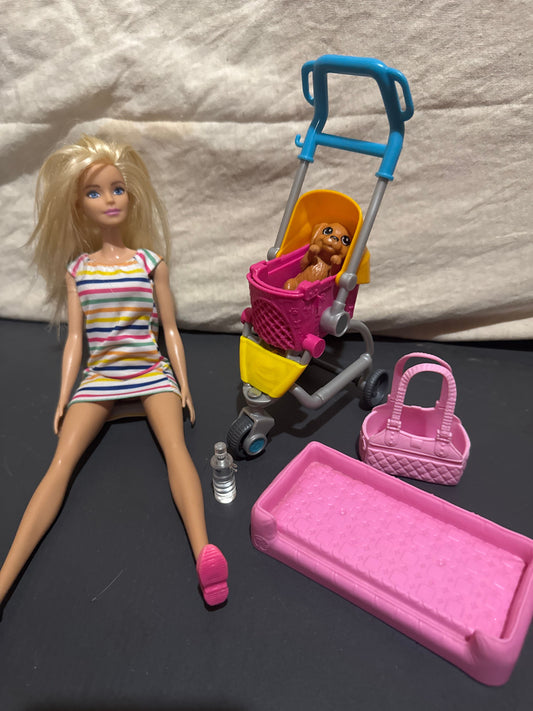 Barbie Dog Walker Barbie with dog accessories Dog Walker Barbie with dog accessories Dolls and Accessories