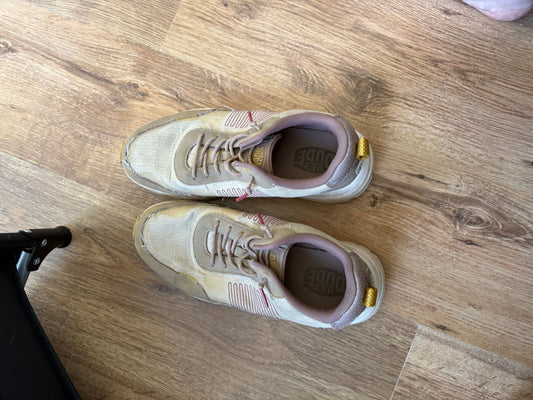 Hey dude Used shoes with some strings frayed 9 (Adult)