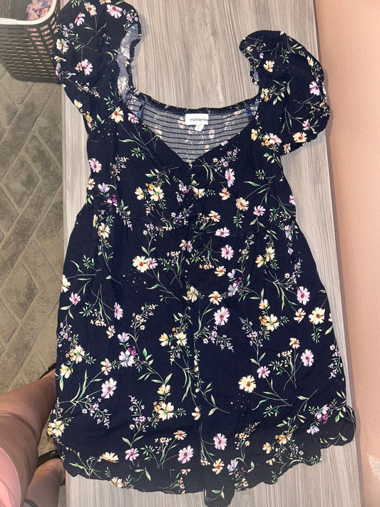 MotherHood Blue short sleeve with flowers Women's Med 8-10