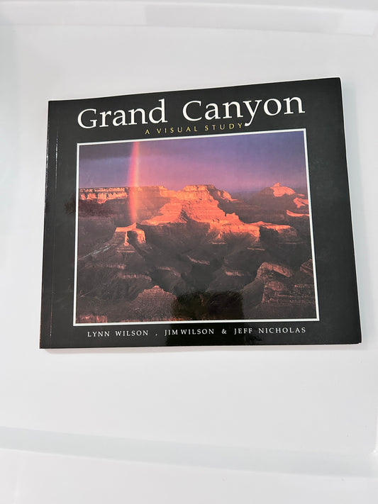 Grand Canyon National Park picture book 7x8 inches. Color pictures. Paperback. Book-Adults