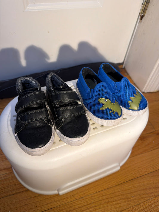 Cat and Jack Boys toddlers 2 pairs black high top and blue Dino sneakers 4 (Toddler)