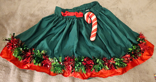 Love on a Hanger Women's XS super cute Christmas skirt!! Adult