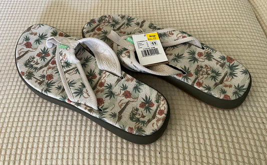 Sank Sandals, tan with green palm trees, NEW with tags 12 (Adult)