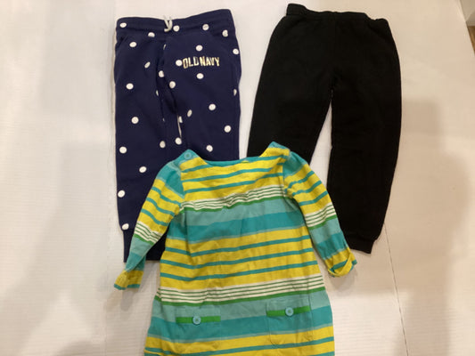 Variety 1 old navy sweat pants 1 sweatpants blk 1 green yellow shirt 5T/5
