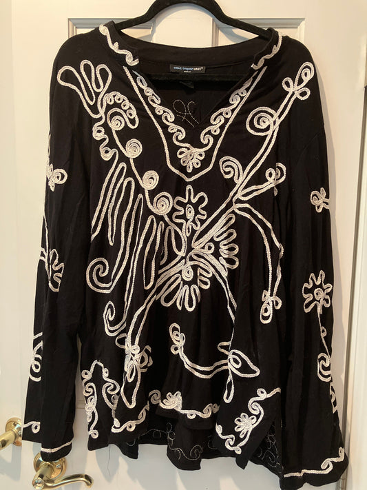 Saint tropez west size 2x long sleeve embroidered Ribbon blouse short black with white ribbon accent Women's - XXL