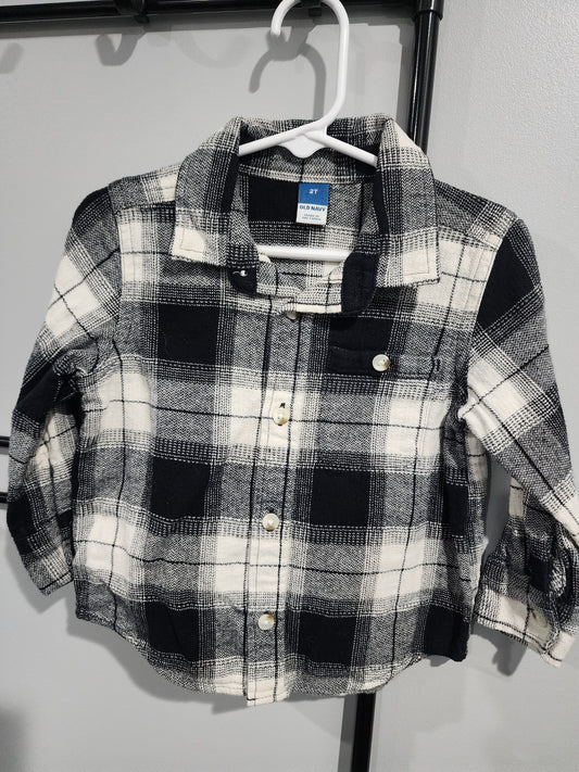 Old Navy, 2T Button Up Shirt Black & White Plaid Flannel 2T