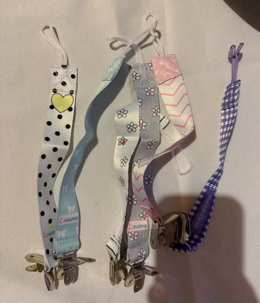 Pacifier clips 6 reversible pacifier clips. Nursing
